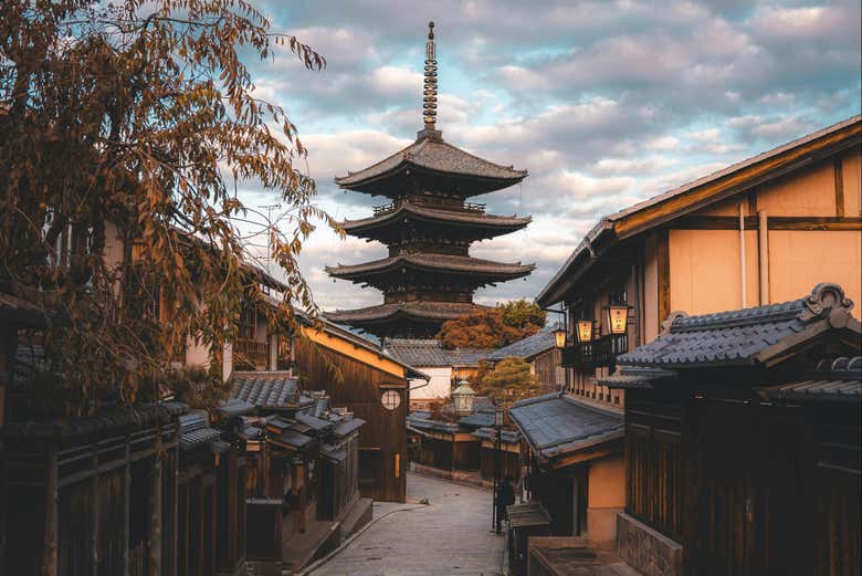 Pagode Yasaka, conhecido localmente como templo Hōkan-ji