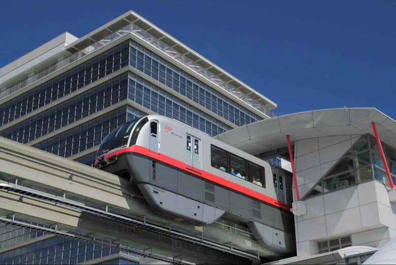 Navigate the monorail at your pace