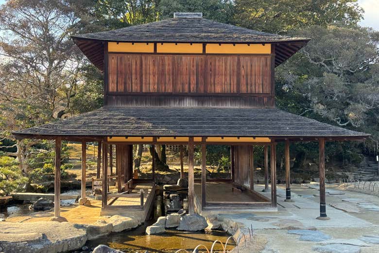 Los dominios del castillo de Okayama os cautivarán