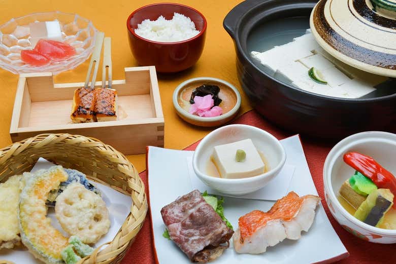 Traditional lunch