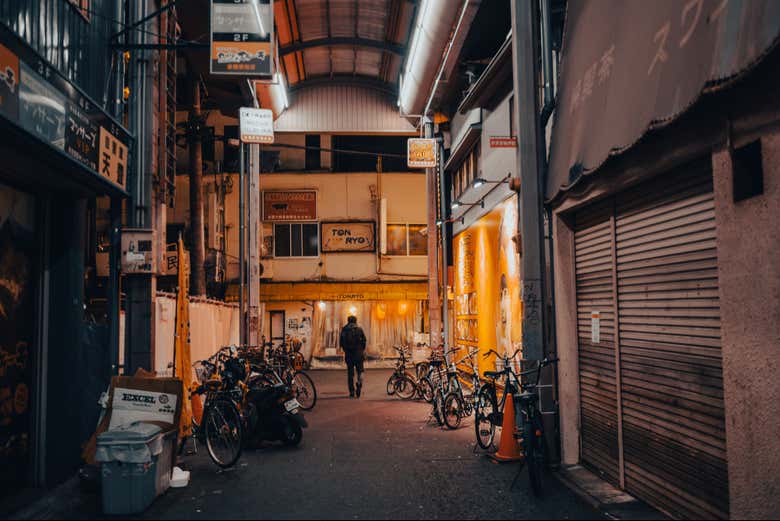 Uno de los callejones de Osaka