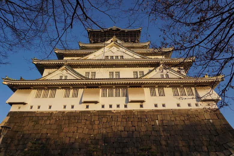 Osaka castle facade