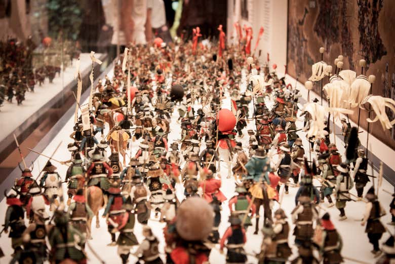 Explore the Osaka Castle Museum