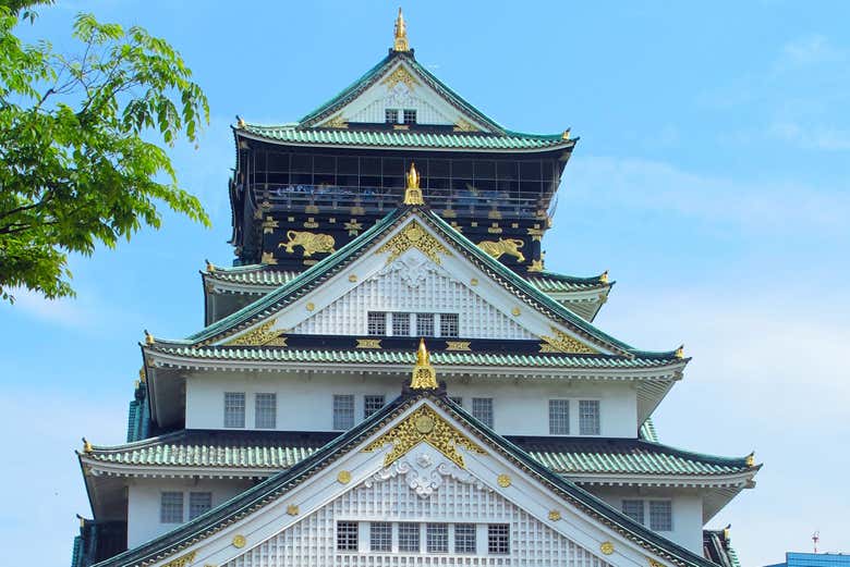 Visit Osaka Castle