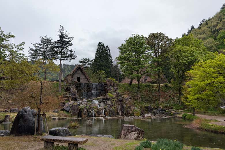 Jardines de la aldea Shirakawago