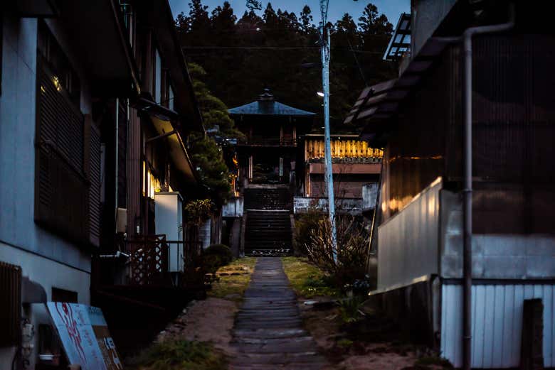 Discovering the temples of Takayama
