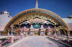 Entrada a Sanrio Puroland