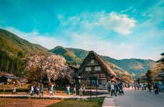 Excursión a Shirakawago y Kanazawa en tren bala