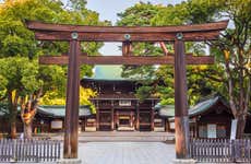 Meiji Shrine & Yoyogi Park Free Tour