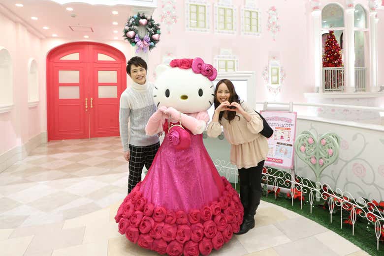 Sanrio Puroland  Tokyo japan travel, Japan tourism, Hello kitty pictures