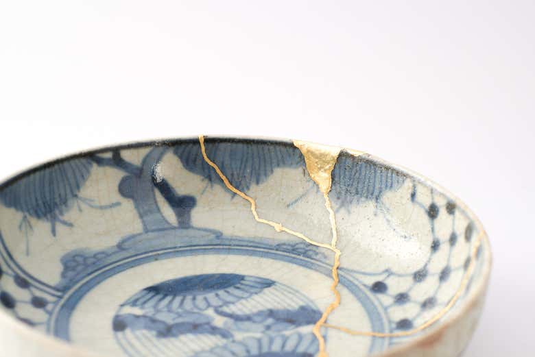 Detalle de un plato kintsugi