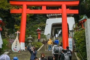 Entrada a un templo de Enoshima