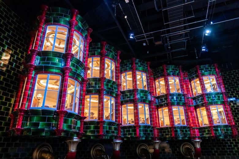 Admire the Ministry of Magic
