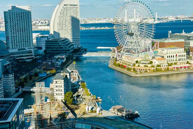 Take in the stunning skyline of Minato Mirai