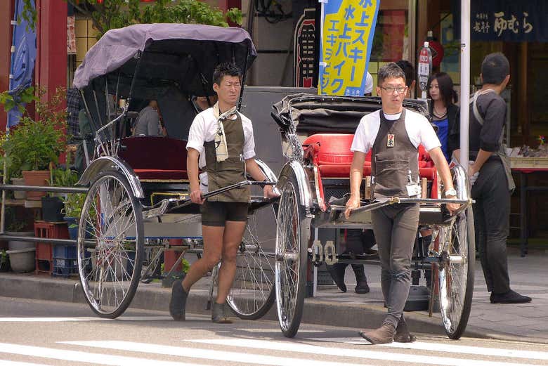 Giro in risciò a Tokyo
