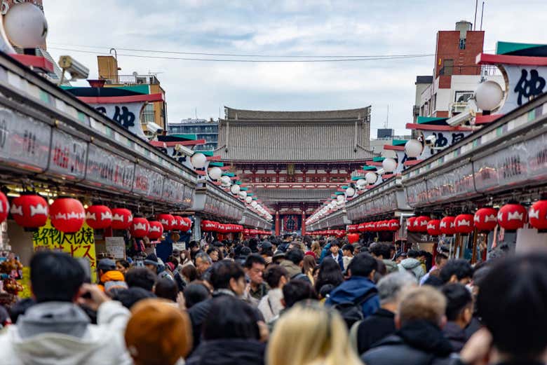 Parcourez la rue Nakamise