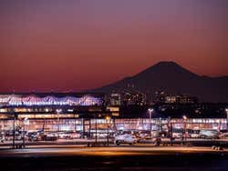 Aeropuerto de Haneda y Monte Fuji