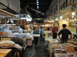 Tsukiji, intérieur du marché