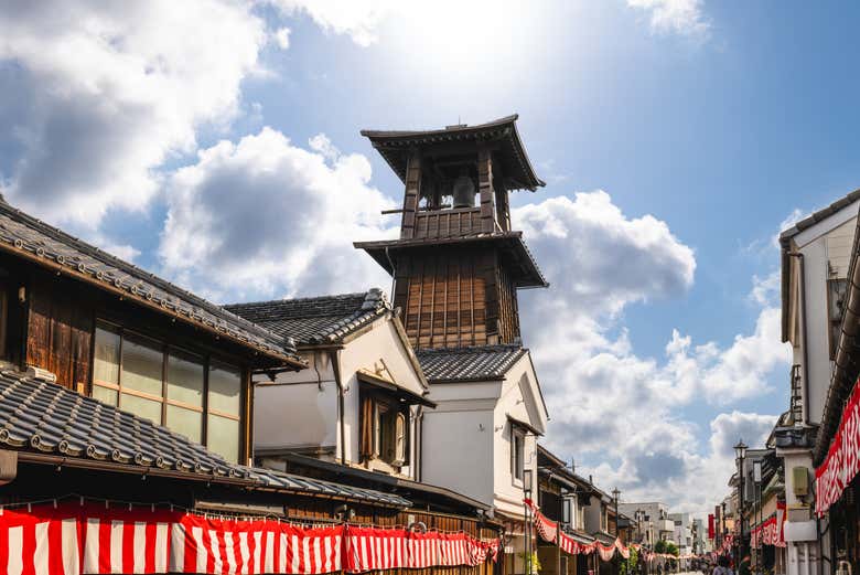 Una strada di Kawagoe e la Toki no Kane