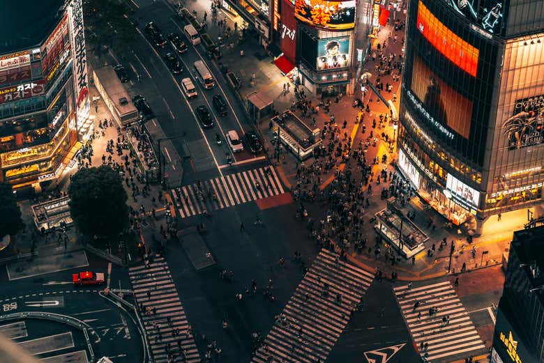 Cruce de Shibuya repleto de gente