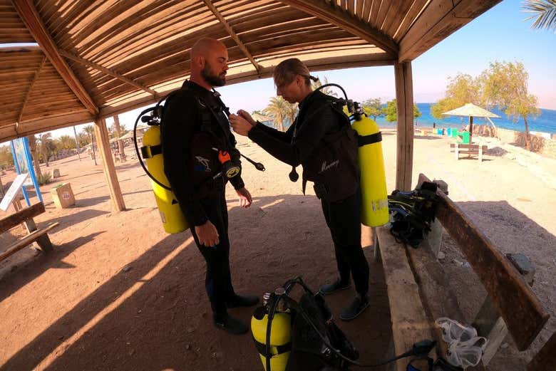 Écoutez les explications de l'instructeur