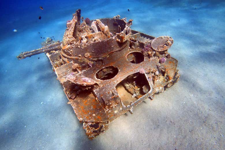 Tank immergé dans le golfe d'Aqaba