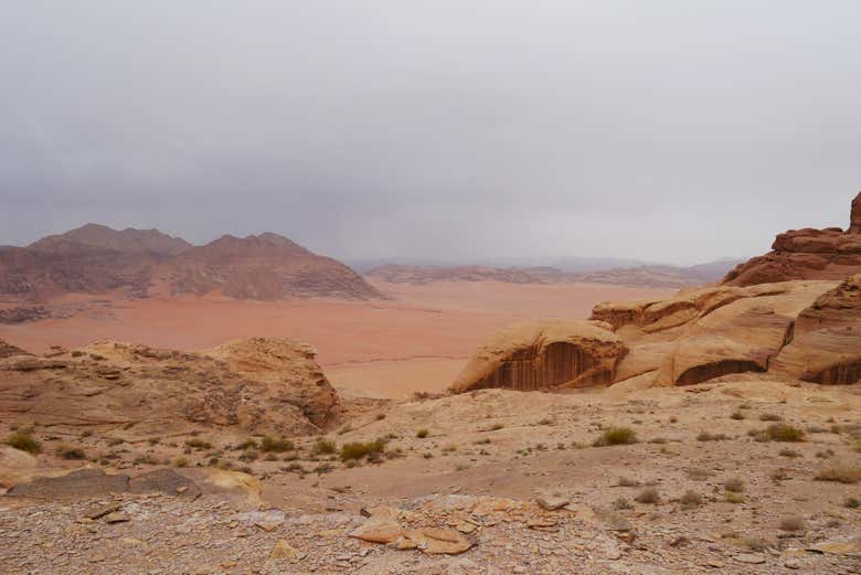 Vistas do deserto de Wadi Rum