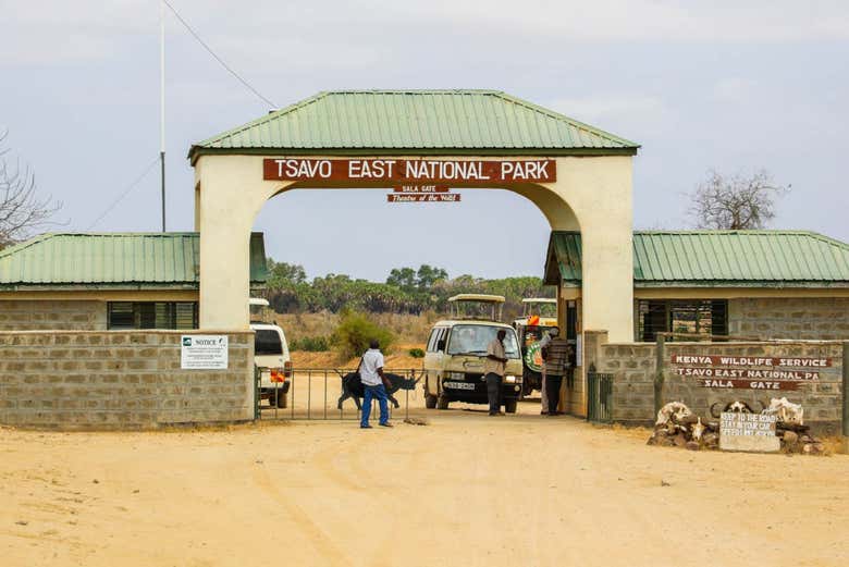 Entrada al Parque Nacional de Tsavo East