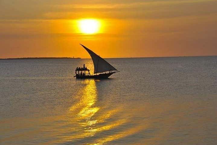 Romantic Boat Cruise with Lunch or Dinner in Mombasa