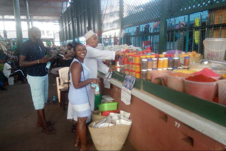 Podréis comprar especias en el mercado de Mombasa