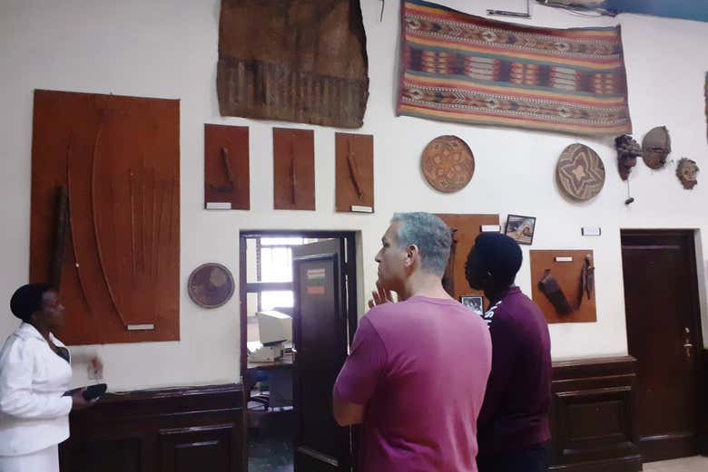 Viendo el Museo Nacional de Nairobi