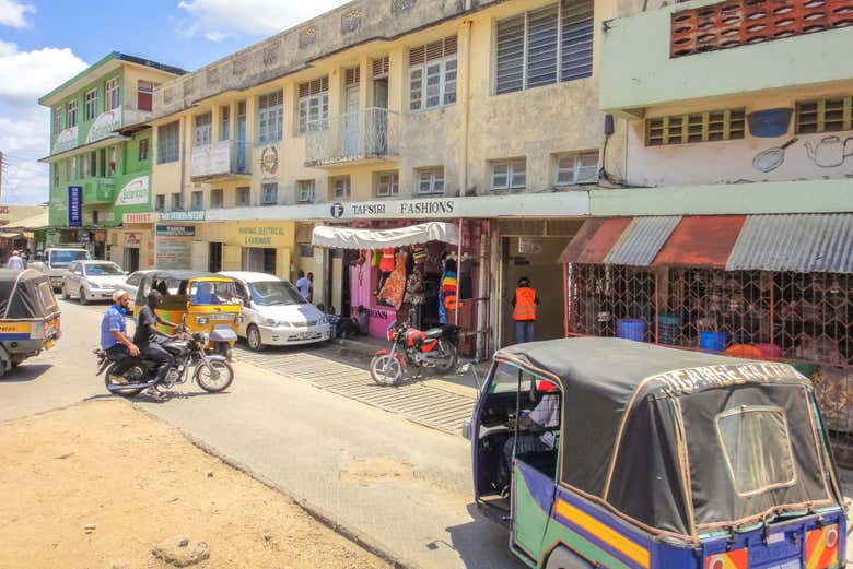 Gain a deeper understanding of Kenyan culture