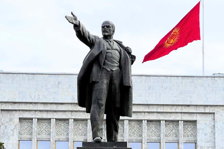 Statue de Lénine à Bichkek