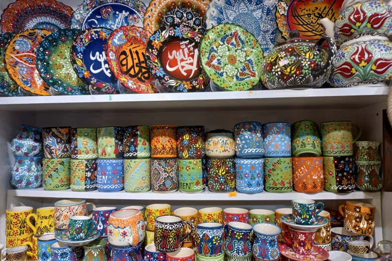 Colorida artesanía local