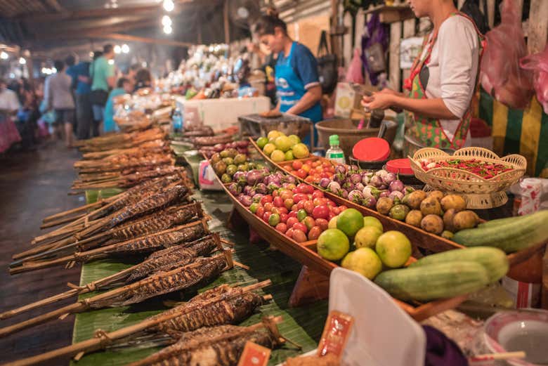 Mercado típico de Luang Prabang