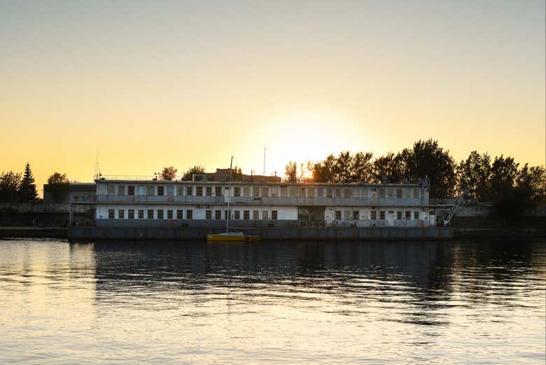 Desfrutando de um entardecer mágico em Riga