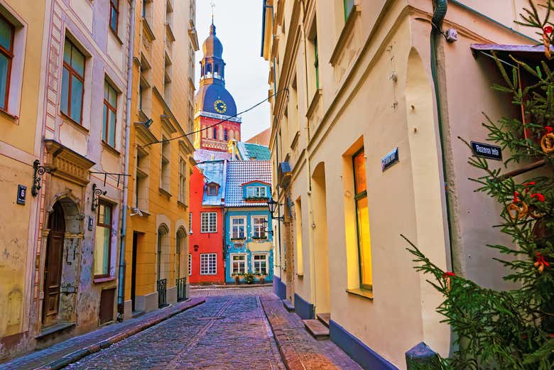 Exploring the streets of Riga