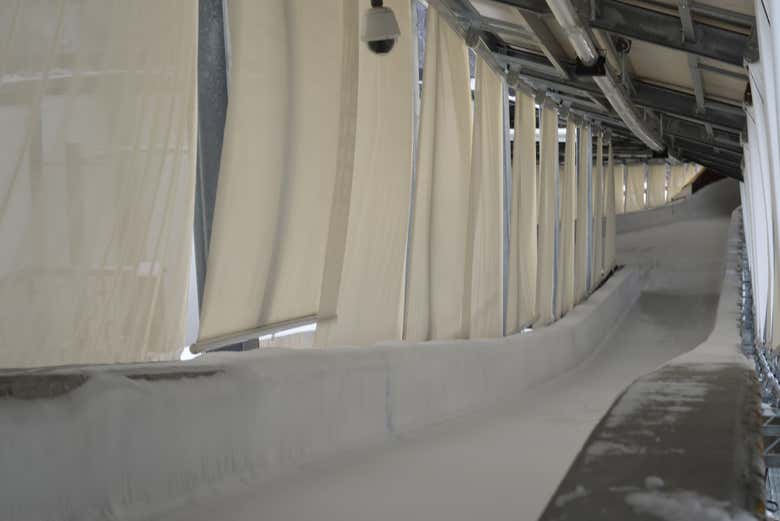 Interior de la pista de bobsleigh