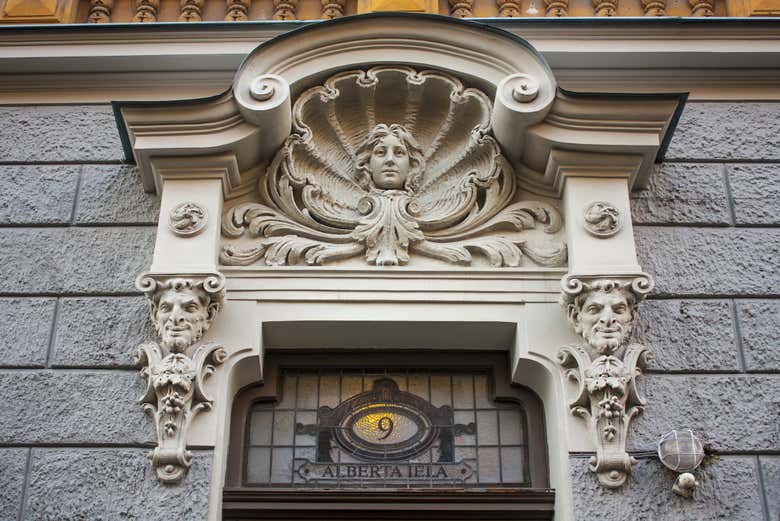 Détail de l'un des monuments