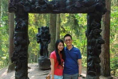 Casal na Colina das Bruxas