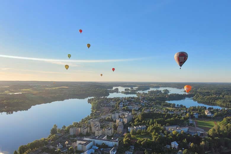 Paisagens de Vilnius repletas de balões
