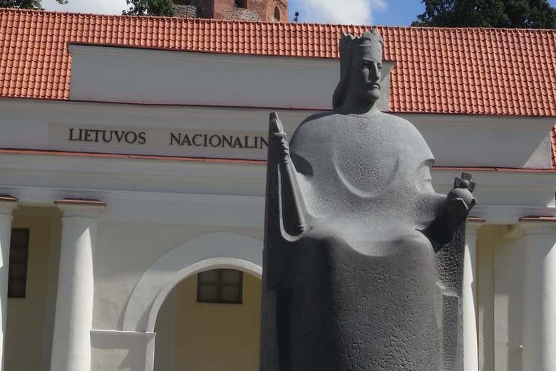 Learn about King Mindaugas, the first King of Lithuania