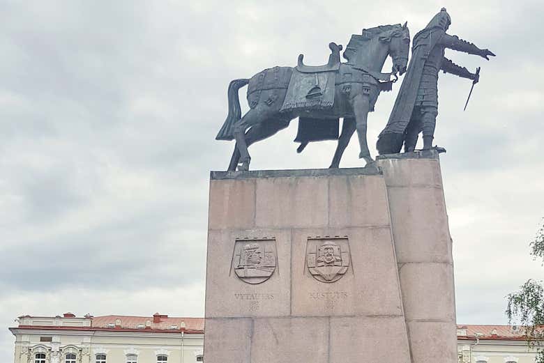 See the monument to Grand Duke Gediminas