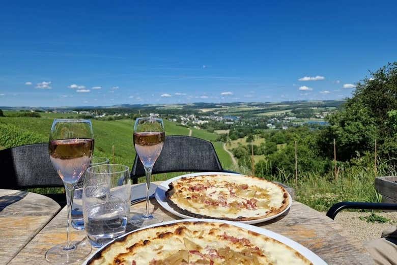Un ottimo pranzo tra i vigneti