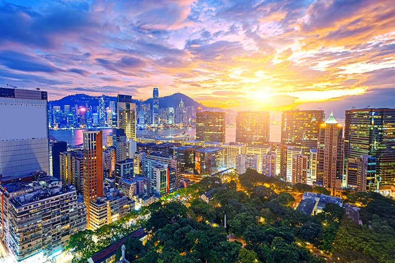 Pôr do sol no bairro de Tsim Sha Tsui
