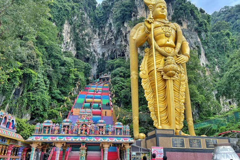 La imponente estatua de Lord Murugan
