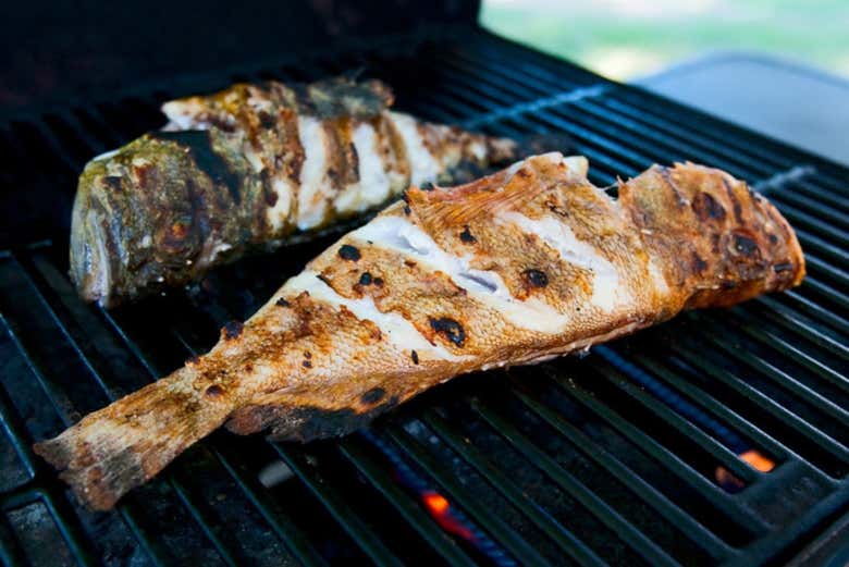 Barbecued fish