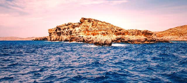 Crucero por la isla de Comino al atardecer