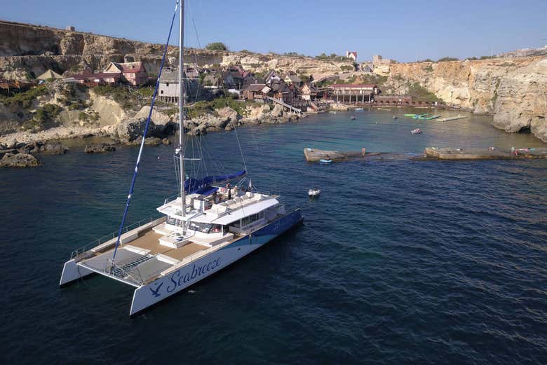 Navegando por las aguas de Buġibba
