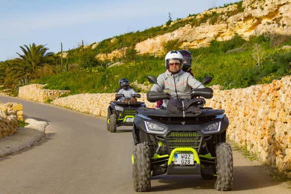 Tour de quadriciclo por Gozo + Passeio de barco por Comino